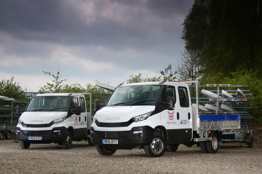  Iveco Daily Crew Cab 2014 года  (UK) (фото 2 из 3)